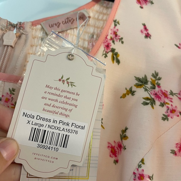 Ivy City Co Pink Ruched Tiered Sundress - Picture 6 of 8